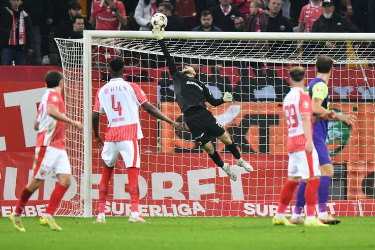Alexandru Roșca, intervenție superbă în Dinamo - CFR Cluj/ FOTO Cristi Preda (GSP)