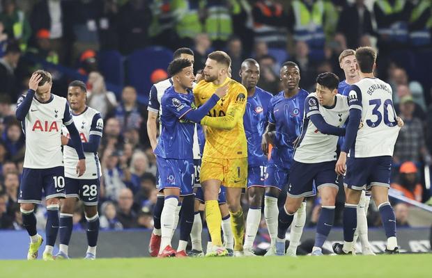 John Terry, ironie dură înaintea derby-ului Tottenham - Chelsea: „Văd toate trofeele lor într-un minut”