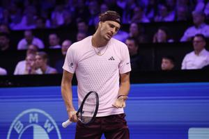 Nu va fi finală Carlos Alcaraz - Alexander Zverev la Viena! Germanul, eliminat în semifinală după ce s-a plâns de mingi