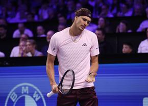 Nu va fi finală Carlos Alcaraz - Alexander Zverev la Viena! Germanul, eliminat în semifinală după ce s-a plâns de mingi