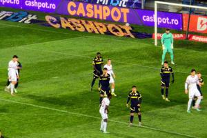 Petrolul - CFR Cluj, duelul zilei în Superliga » Start de partidă!