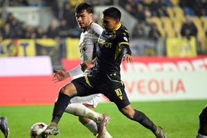 Petrolul - CFR Cluj, spectacol pe „Ilie Oană” » 2 goluri în prima repriză și ocazii uriașe