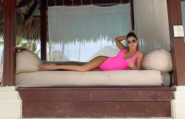 GALERIE FOTO Iubitele lui Coman și Tănase au incendiat plajele din Caraibe!
