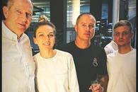 Simona Halep a trecut deja în 2022! Cu ce sportivă din România a petrecut și ce ținută a ales