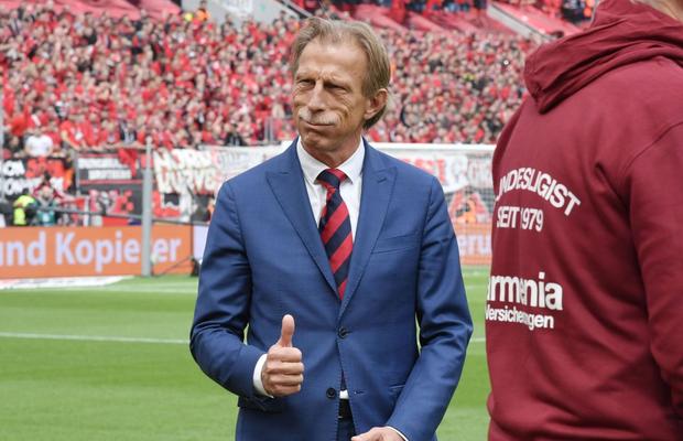 Christoph Daum, aproape să preia un club mare din Europa » Fostul elev l-a dat de gol: „Să îi urăm succes?”