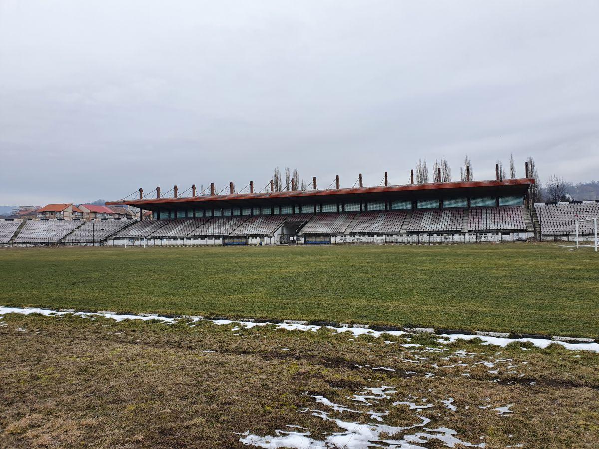 7 stadioane-fantomă din România » De la proiectul megalomanic al lui Ceaușescu, la arene europene transformate în gropi de gunoi