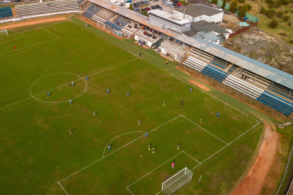 Stadioane uitate ale României