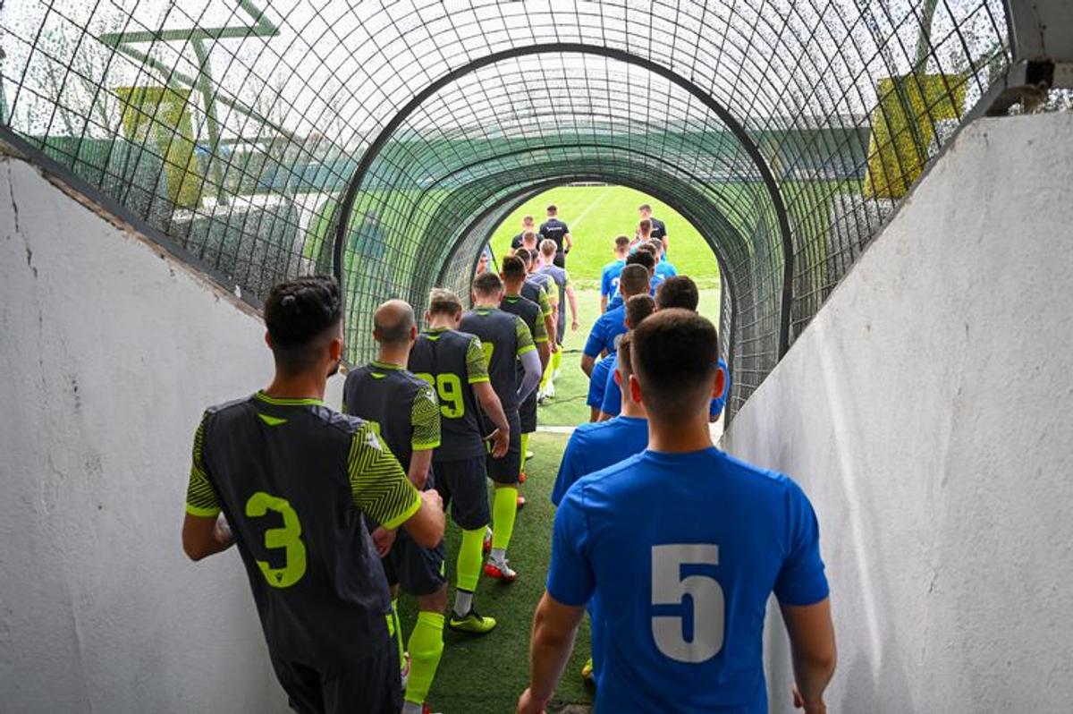 7 stadioane-fantomă din România » De la proiectul megalomanic al lui Ceaușescu, la arene europene transformate în gropi de gunoi