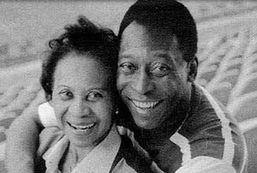 Pele și Dona Celeste, mama sa/ foto Instagram @pele