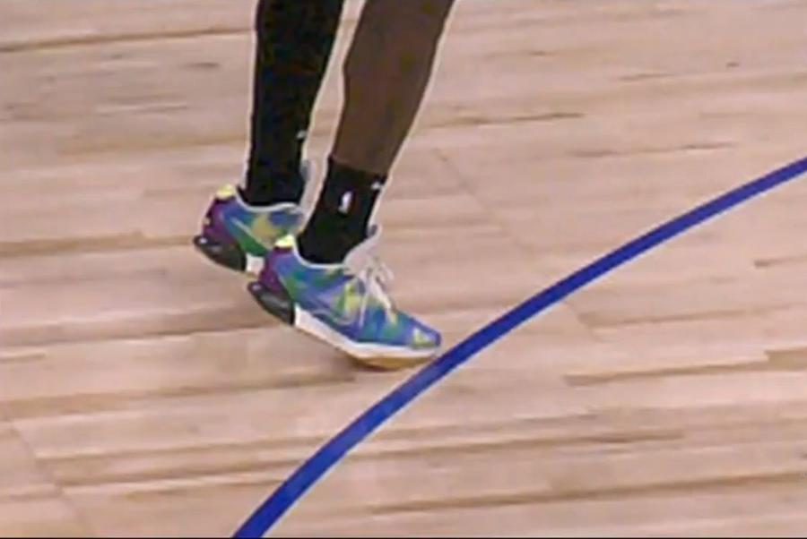 Lui LeBron James nu i-a venit să creadă ce au decis arbitrii de ziua lui! Haos în ultimele secunde: „Până și Stevie Wonder poate vedea asta!”