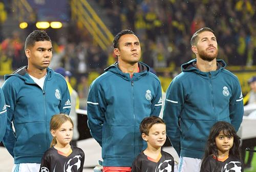 Keylor Navas, în centru // foto: Imago Images