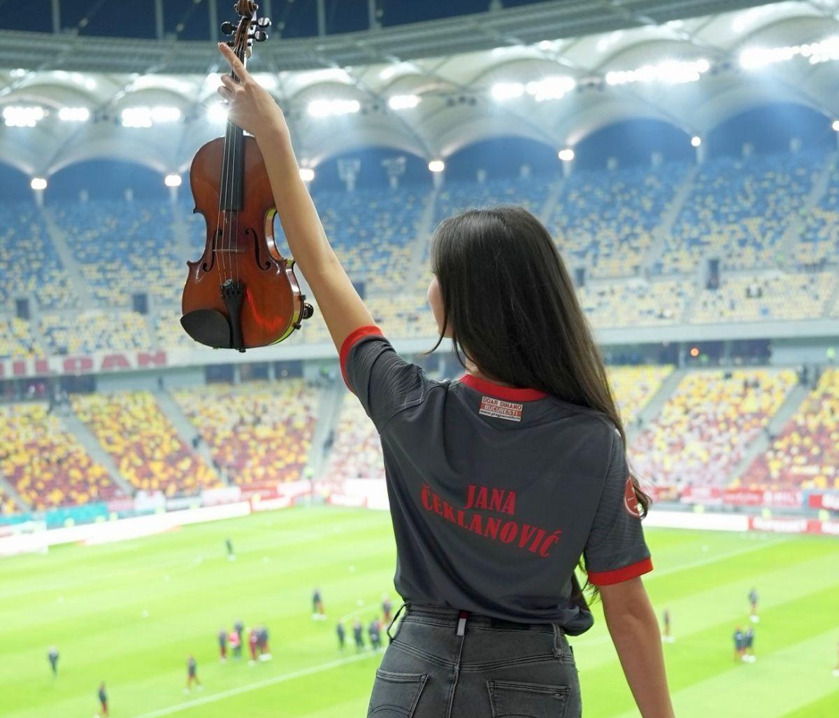 Jana Ceklanovic,  violonista care i-a sedus pe fanii lui Dinamo