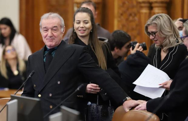 Gigi Becali anunță „revoluția” în 2025 » Ce vrea să propună ca parlamentar: „Nu o să mai fie. O scot prin lege”
