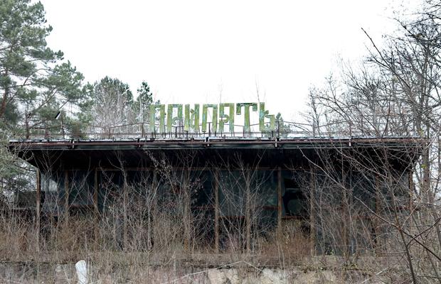 Fotografii s-au încumetat și în 2025 » Ce au surprins la stadionul-fantomă din Pripyat, la 39 de ani de la dezastrul nuclear de la Cernobîl