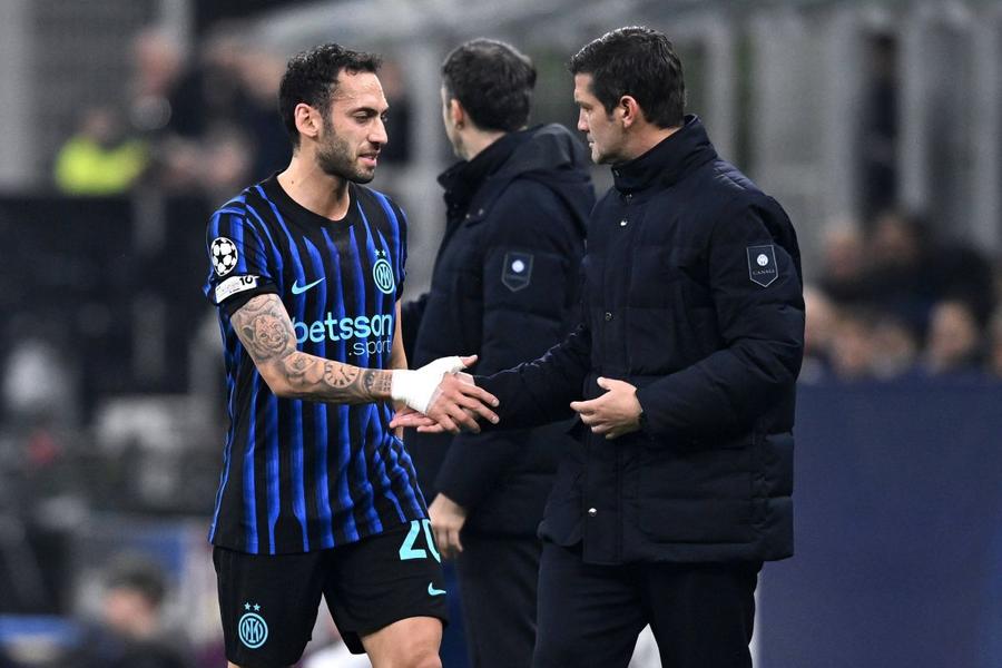 Răsturnare de situație: titularul lui Cristi Chivu nu mai pleacă! » Inter e gata să-i ofere încă doi ani de contract