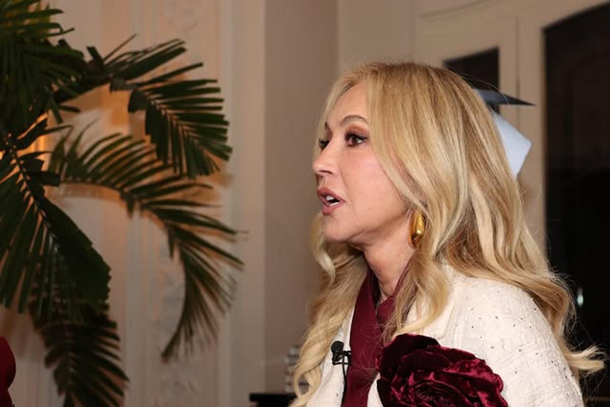 Românca Anastasia Soare are o avere de 800 de milioane de dolari, iar David Beckham i-a transmis un mesaj: „Te iubim”