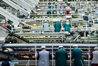 Европейските фабрики се връщат към растеж, активността в Азия се свива