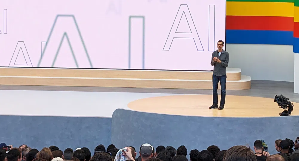 Google се измъкна суха от правните водовъртежи от двете страни на океана
