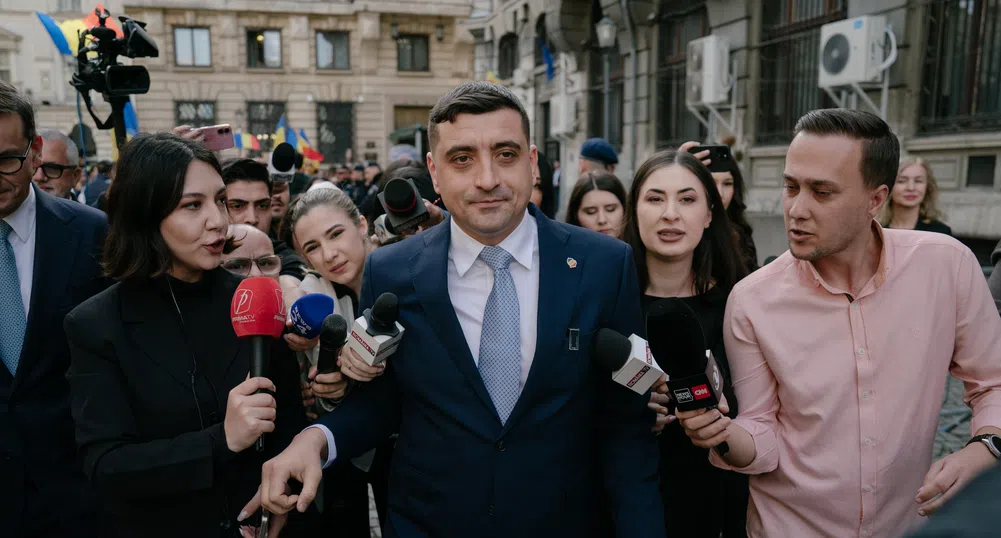 Кой е Джордже Симион - победителят в първия тур на президентските избори в Румъния