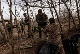 Доставките на боеприпаси трябва да бъдат увеличени и забързани, за да има шанс Киев да обърне хода на войната