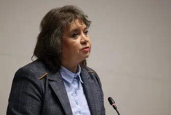 Киселова: Българската държава трябва да не допуска отслабване на позицията за еврозоната