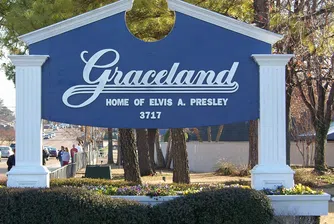 Защо Грейсленд не е само имението на Елвис за американците
