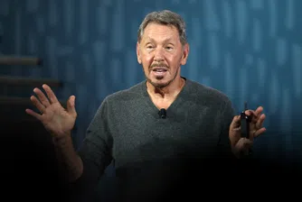 Акциите на Oracle са се повишили с 34% от януари насам, изпреварвайки ръста от 14% на Nasdaq и тези на по-големите конкуренти Microsoft, Amazon и Google