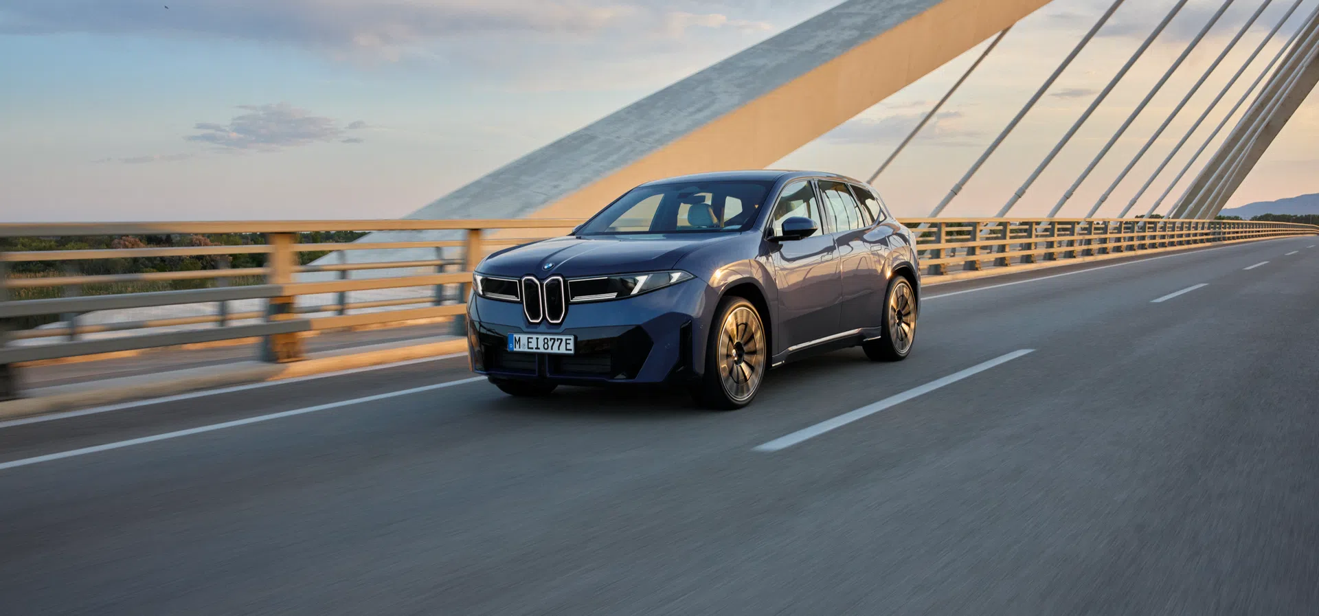 Qualcomm представя технология за автономно шофиране с BMW