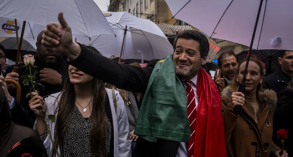Възход на крайната десница остави Португалия в политическа безпътица