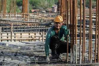 Капанът на 4-дневната седмица може да щракне за нископлатени кадри