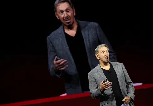 Как Лари Елисън от Oracle се възползва от „цунамито“ на изкуствения интелект