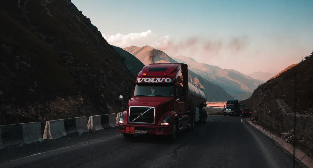 Страните от ЕС одобриха закона за намаляване на CO2 емисиите от камионите