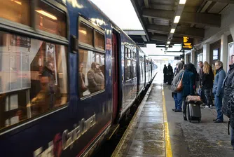 Европа настоява да пътуваме с влак. Защо обаче това е толкова сложно и скъпо?