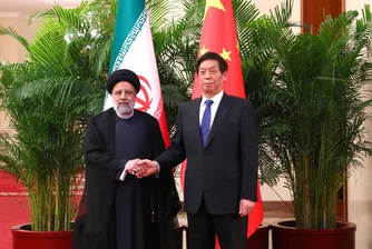 Китай притиска Иран за ограничаване на атаките на хутите в Червено море