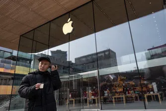 Apple сложи край на поредицата спадове в приходите, Китай остава проблем