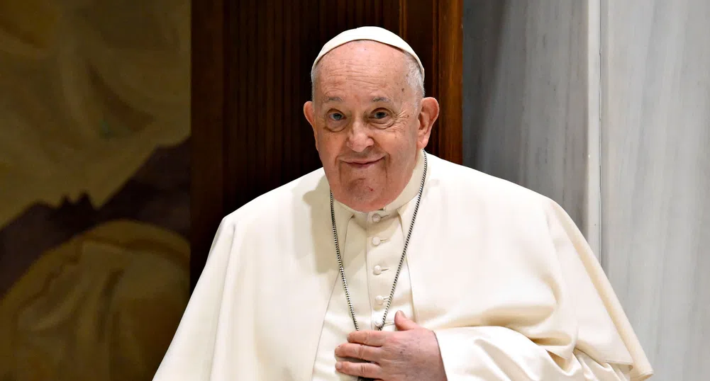 Измамно видео показва папа Франциск и плана му за контрол над света