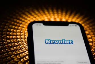 Revolut пуска телефонни планове за пътуващите извън страната си британци