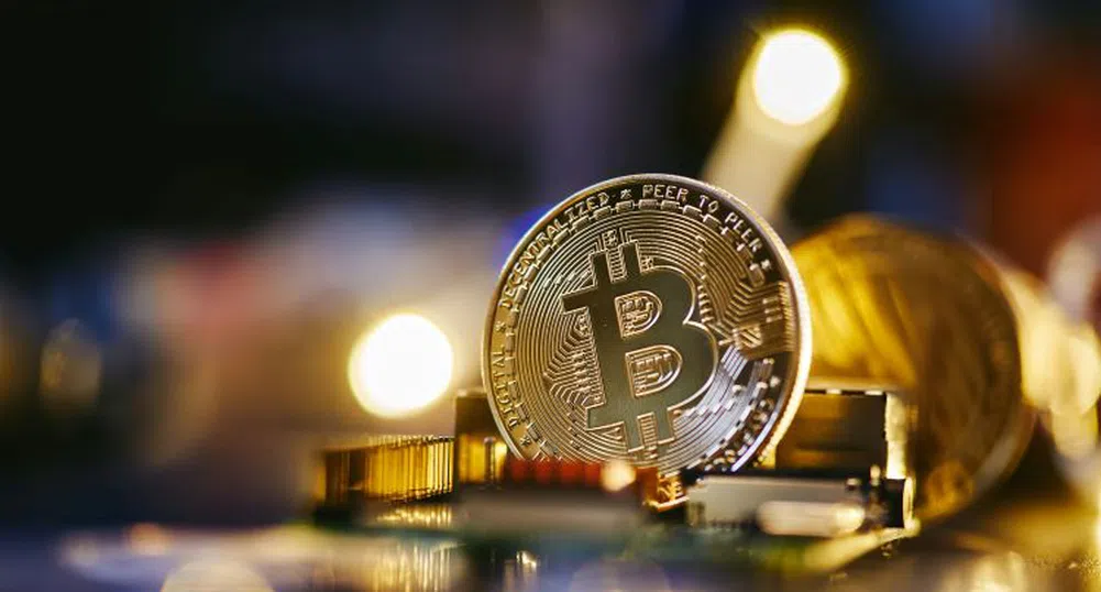 Bitcoin вече е част от най-големия фондов пазар на света. Какво следва?