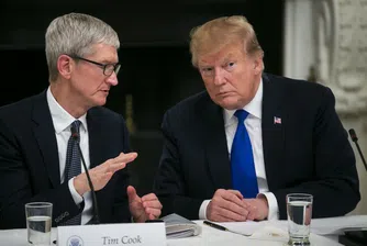 „Имах малък проблем с Тим Кук”: Тръмп не иска Apple да произвежда в Индия