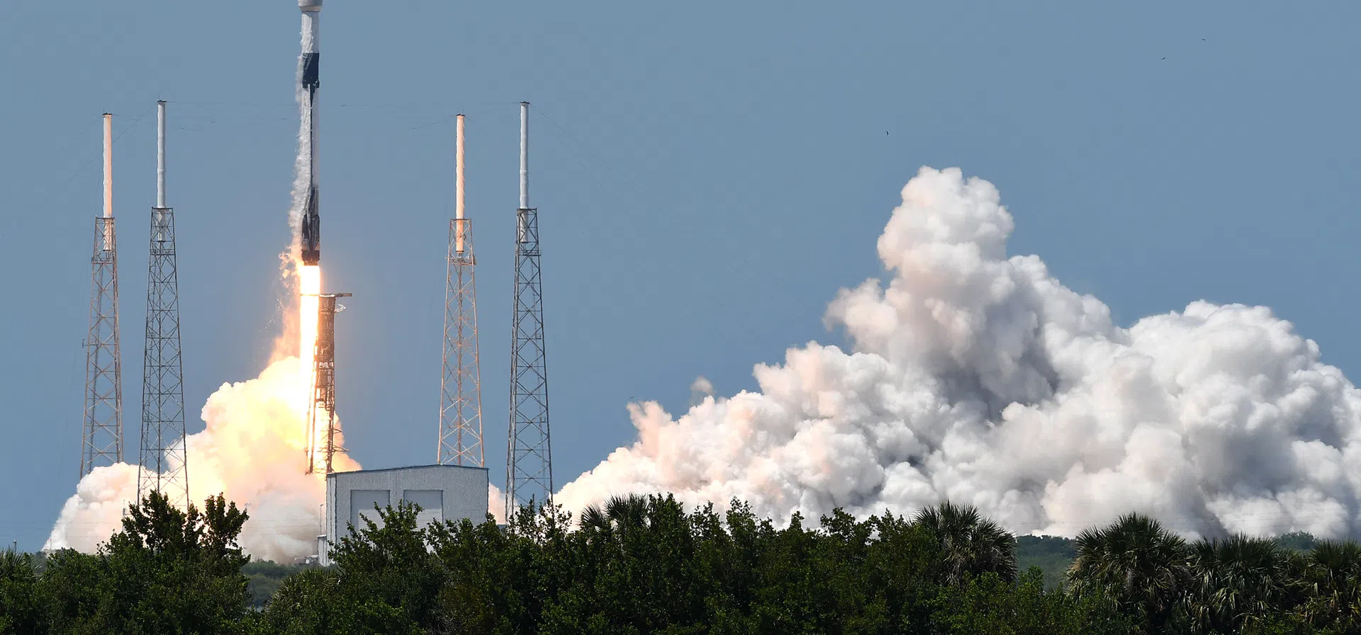 Изстрелването на свръхмощната космическа ракета Starship на Илон Мъск планирано