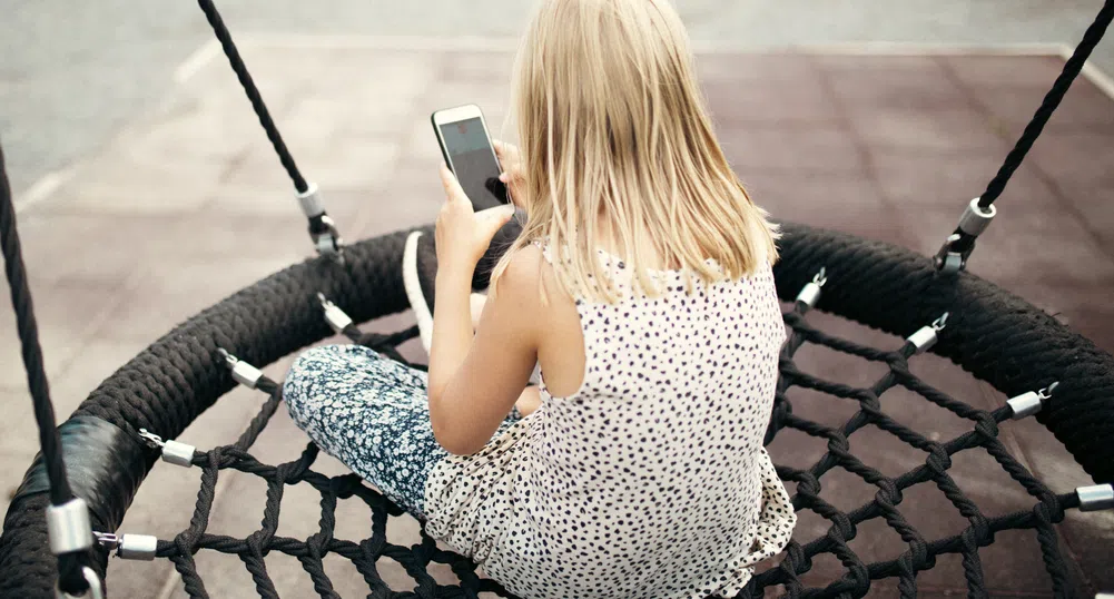  Защо все повече родители по света отказват да дават смартфони на децата си 