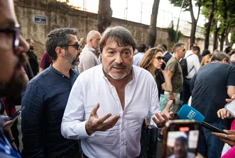 Взривиха автомобила на един от най-известните разследващи журналисти в Италия