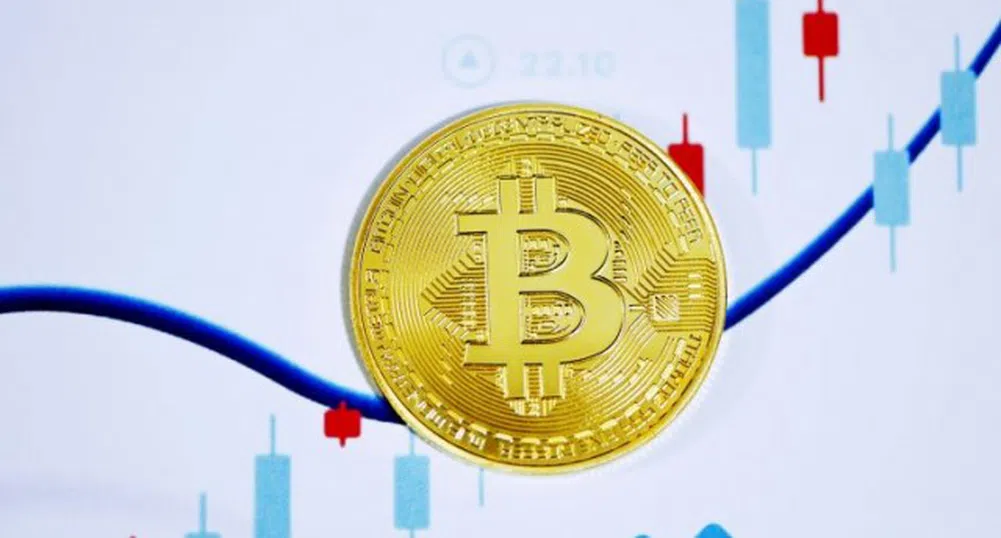 Bitcoin достигна пазарна капитализация над $1 трлн. за първи път от 2021