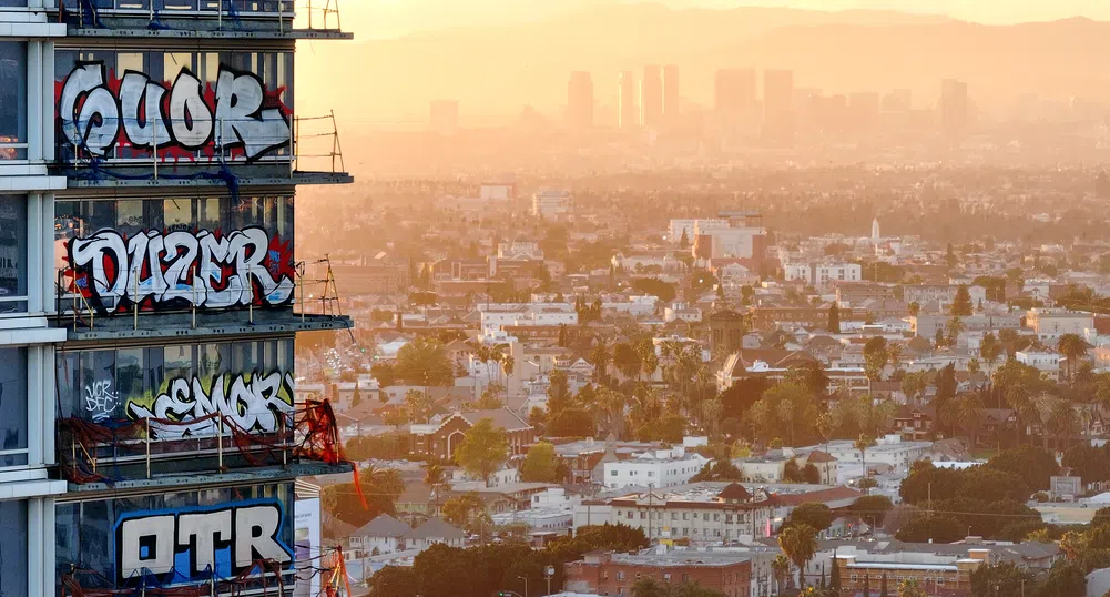 Китайски строител заряза небостъргач за милиарди в Лос Анджелис