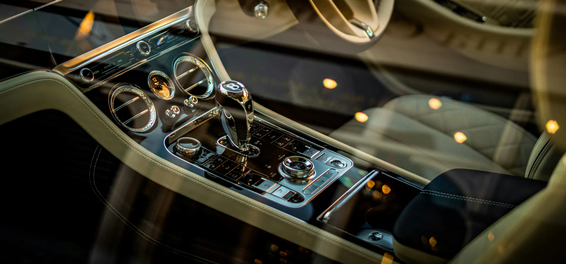 Bentley отлага плановете си за изцяло електрическо портфолио до 2030