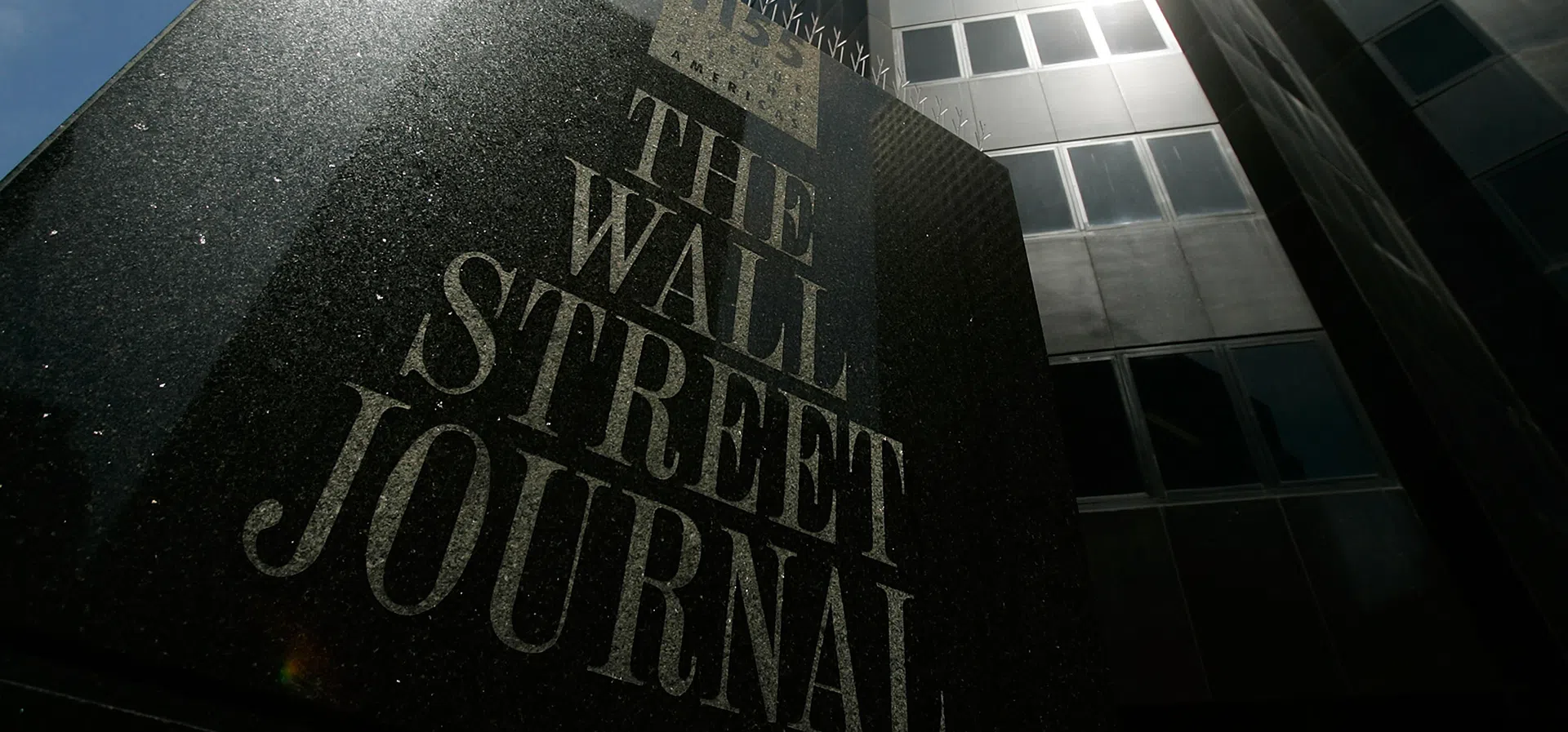 Тръмп съди Wall Street Journal и Рупърт Мърдок за 10 млрд. долара