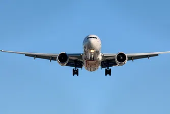 Геополитика на 12 000 метра височина: Как международните конфликти преначертават въздушните маршрути