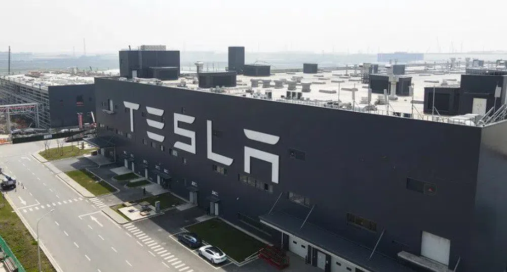 Tesla изгражда най-голямата централа за съхранение на енергия в батерии в Китай