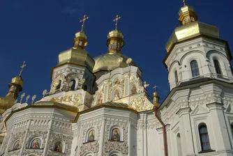 Приказка за две църкви - как войната раздели православието в Украйна