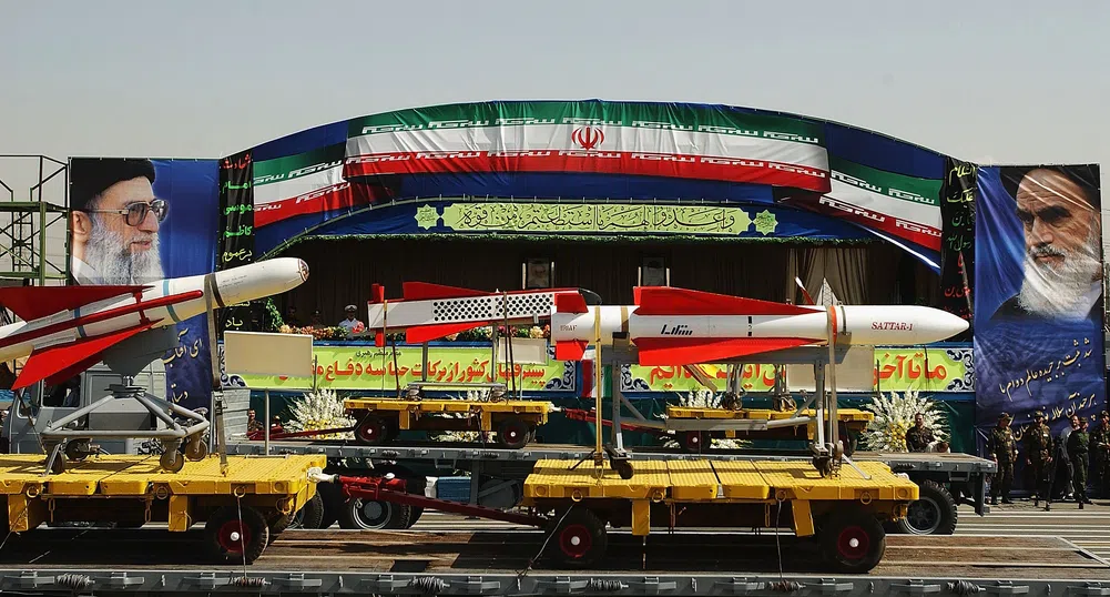 Самолети срещу балистични ракети: Иран и Русия задълбочават военните си връзки
